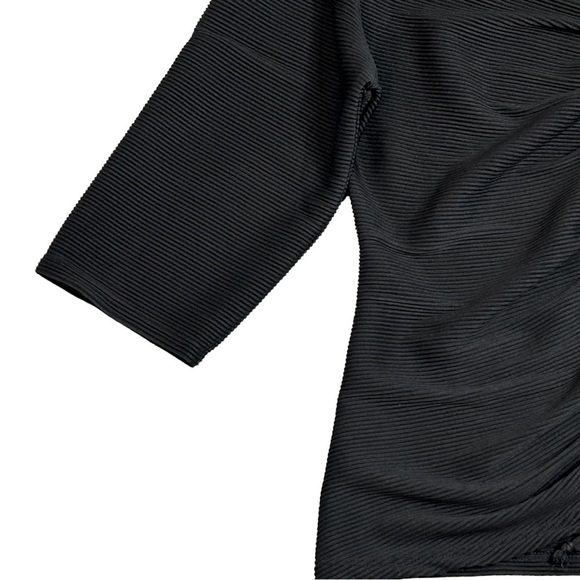 BOLD ELEMENTS Blouse Ties up the front 3/4 sleeves Black Juniors XL Like New - Picture 8 of 10